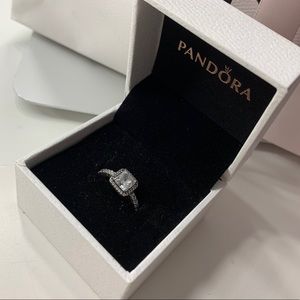 Square Sparkle Halo Ring - Silver
